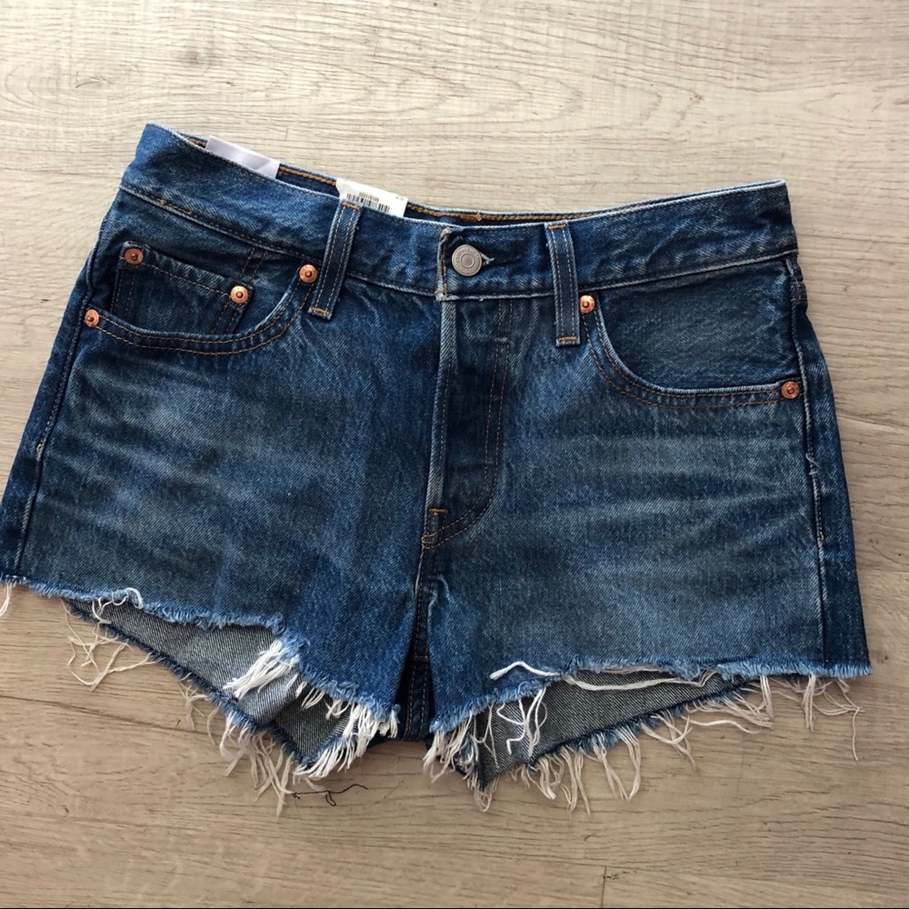 Levi’s shorts 501